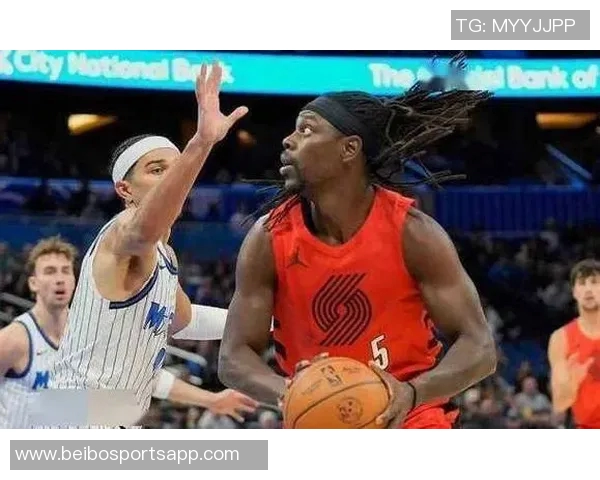 八村压哨三分绝杀后迅速退场被队友抓回现场引发笑声